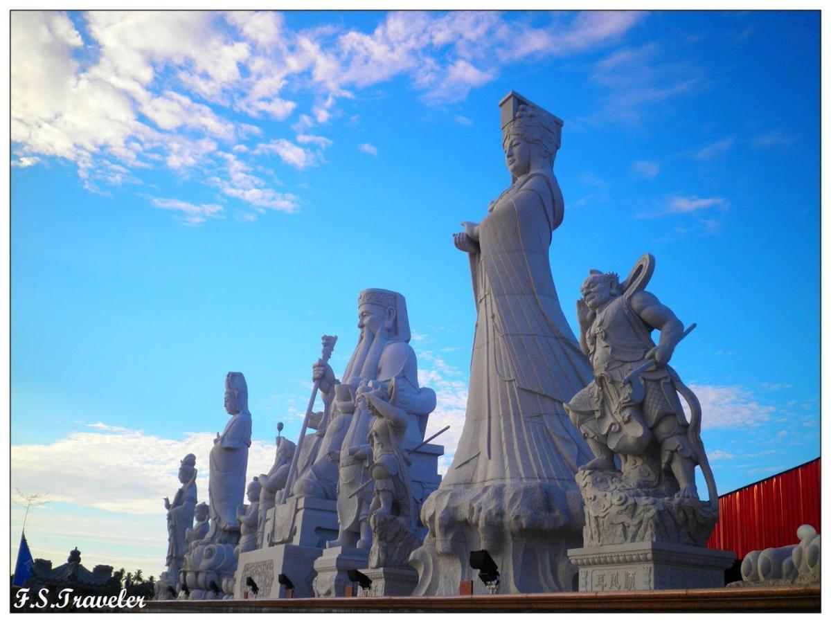 Teluk Batik 17Paradisehome Private Pool Karaoke Snooker Bbq 15Pax Lumut Exteriör bild